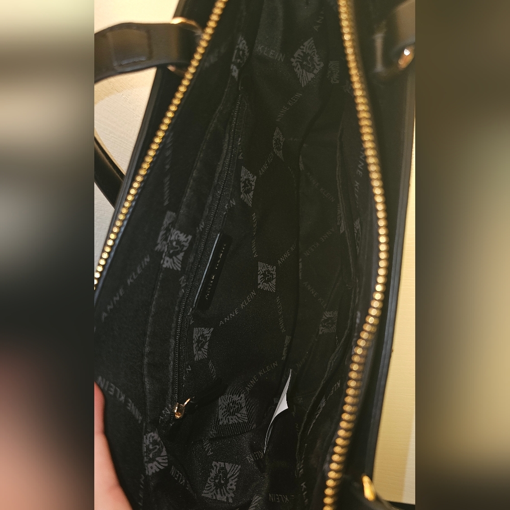 Anne Klein Quilted Tote, Black-New - Picture 3 of 3